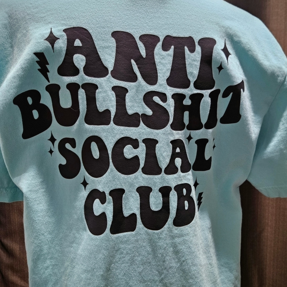 Classic Tee - Picture 2 of 3